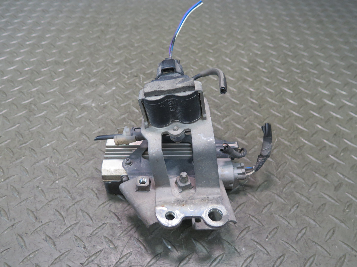 2010-2023 Lexus URJ150L GX460 Fuel Pump Control Module Unit 89570-60180