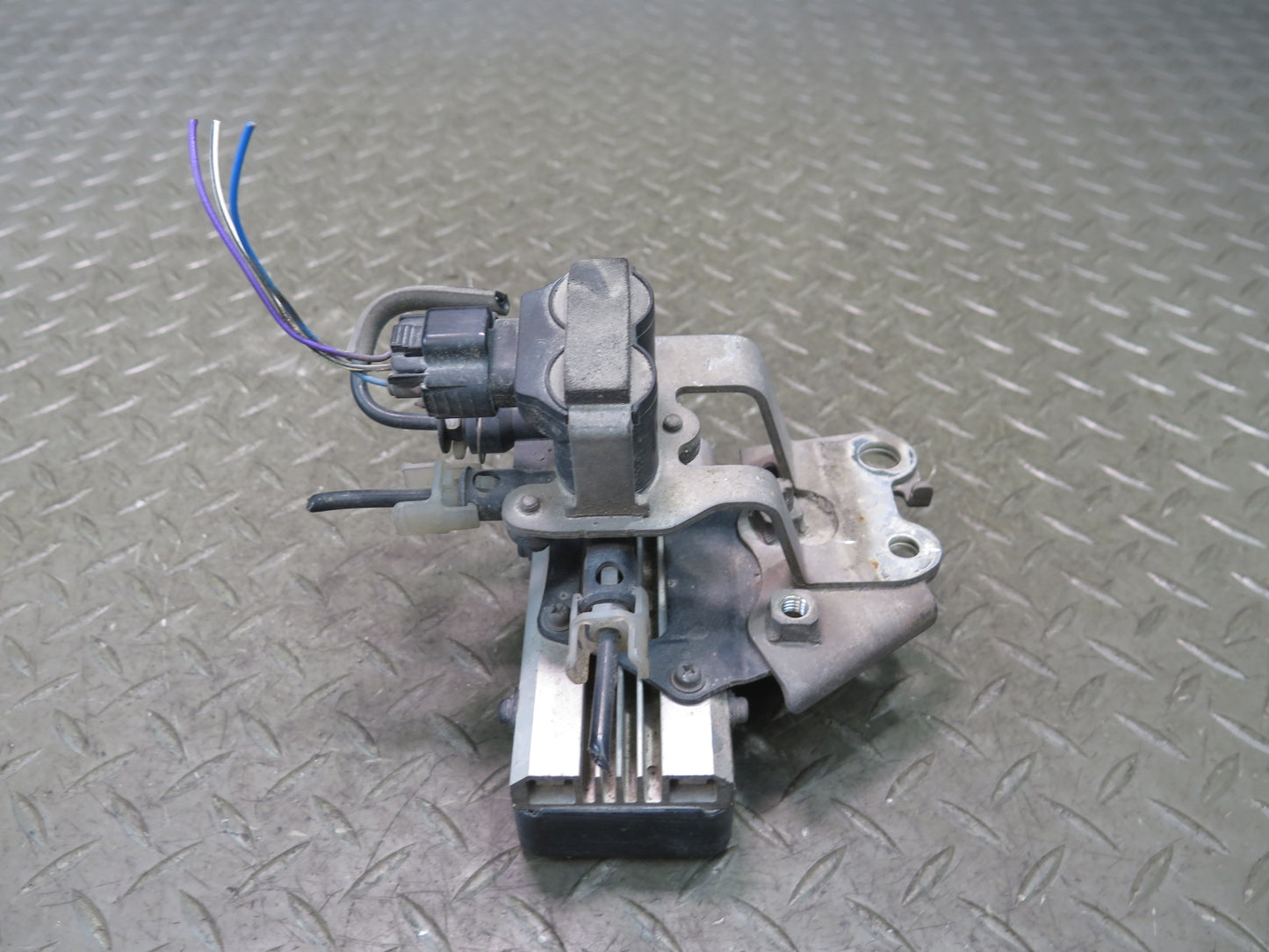 2010-2023 Lexus URJ150L GX460 Fuel Pump Control Module Unit 89570-60180