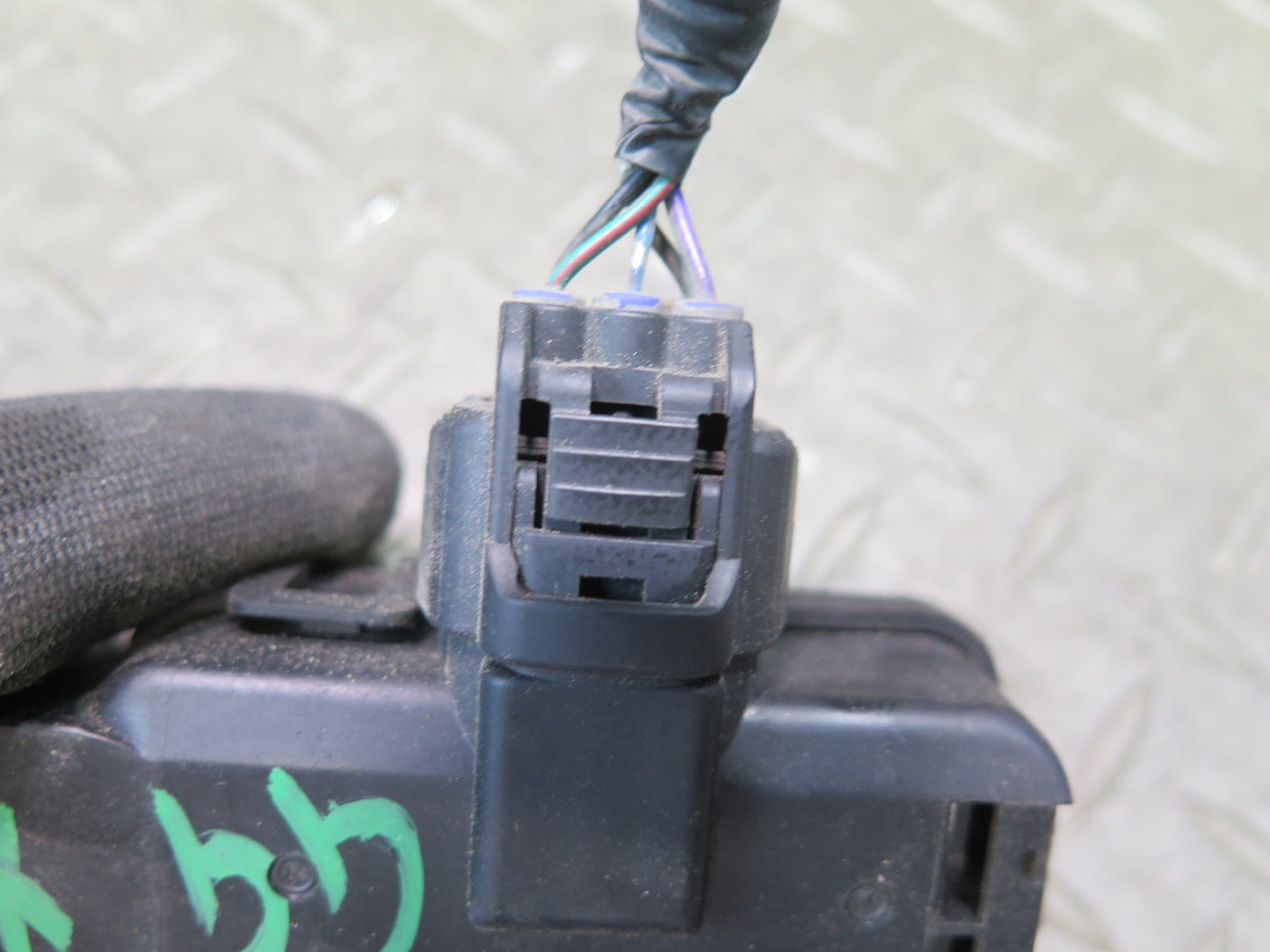 2010-2013 Lexus URJ150L GX460 Ventilation Air Quality Smog Sensor