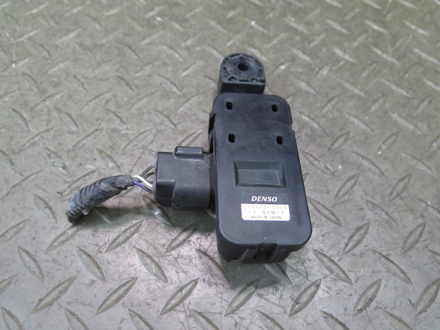 2010-2013 Lexus URJ150L GX460 Ventilation Air Quality Smog Sensor