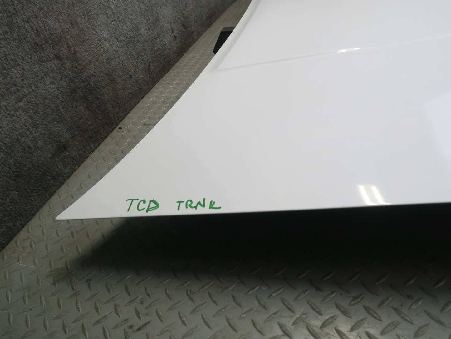 84-88 Toyota Cressida Sedan Rear Trunk Deck Lid Shell Cover Panel White OEM