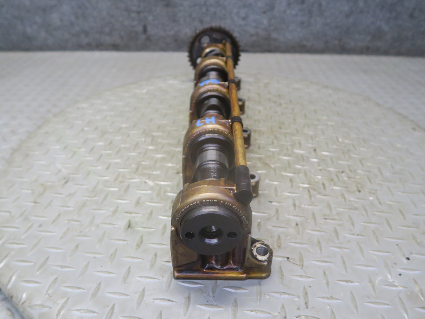 86-91 Mercedes W126 M117 Engine Left Camshaft Assembly w Bolts OEM