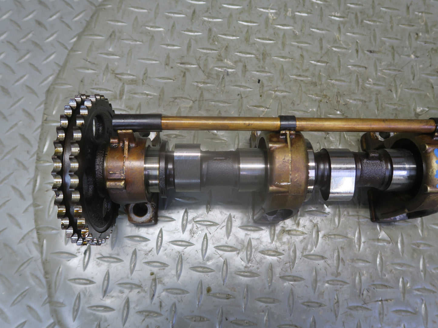 86-91 Mercedes W126 M117 Engine Left Camshaft Assembly w Bolts OEM