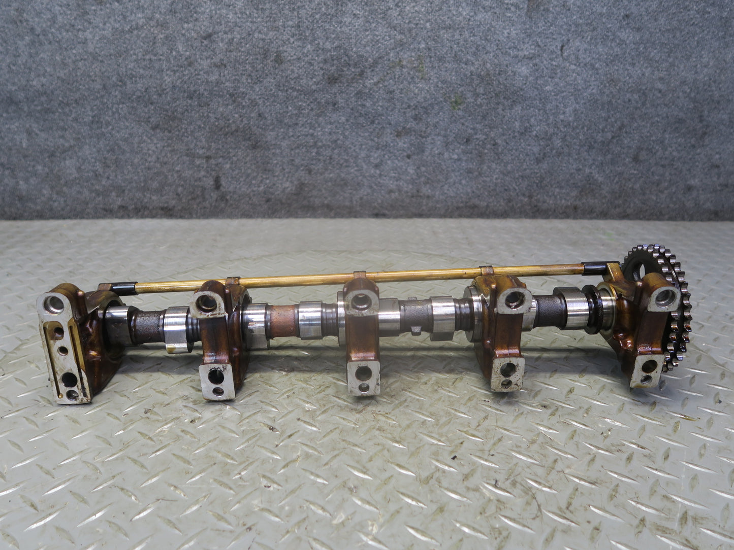 86-91 Mercedes W126 M117 Engine Left Camshaft Assembly w Bolts OEM