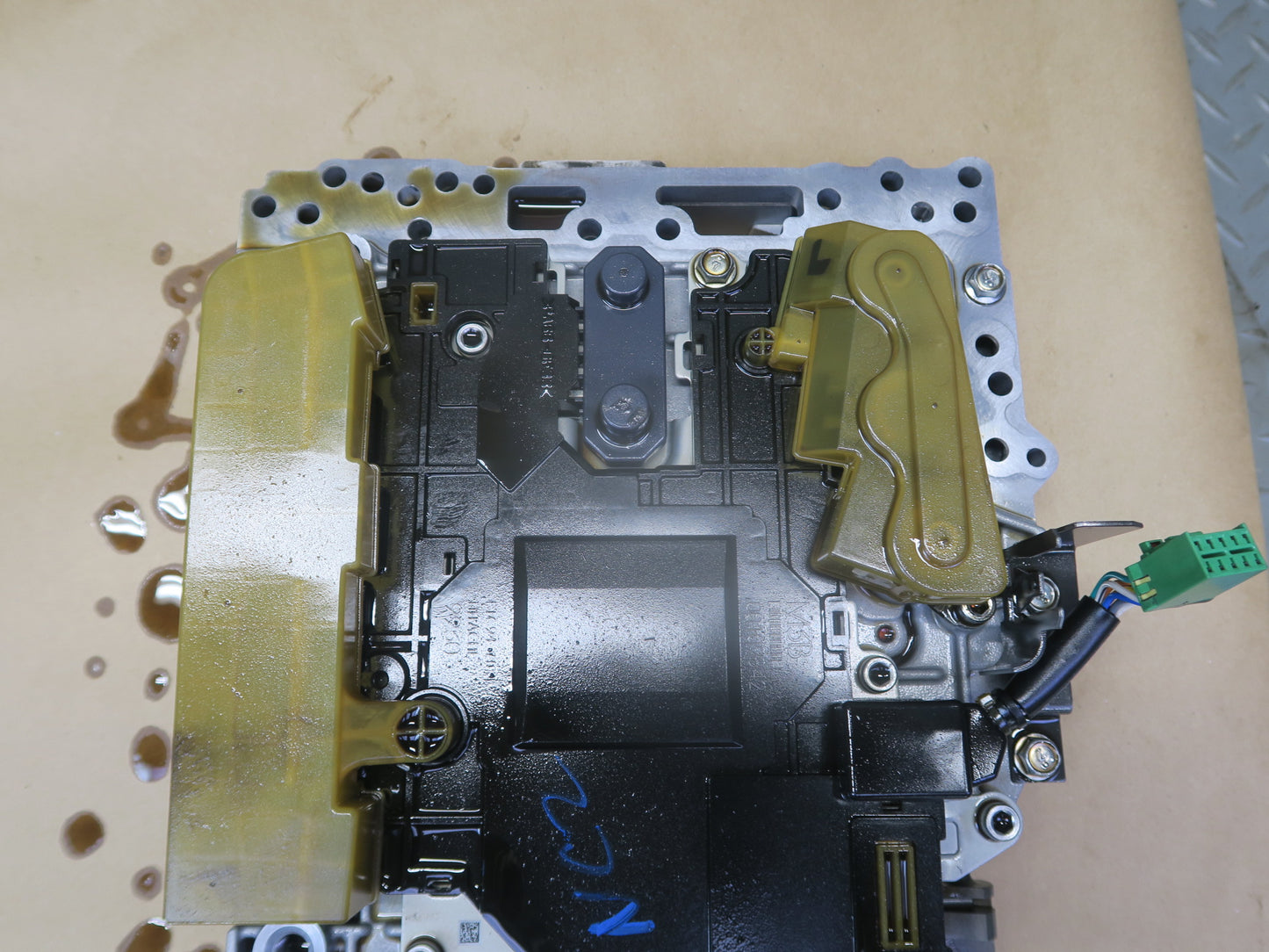 2010 Nissan Z34 370Z RE7R01A Transmission Valve Body Mechatronic OEM