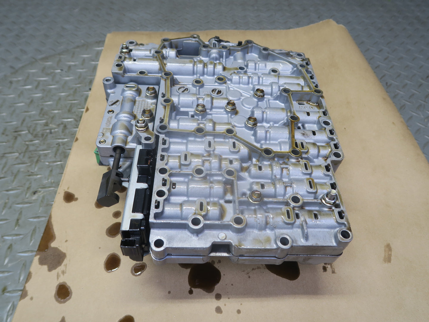 2010 Nissan Z34 370Z RE7R01A Transmission Valve Body Mechatronic OEM