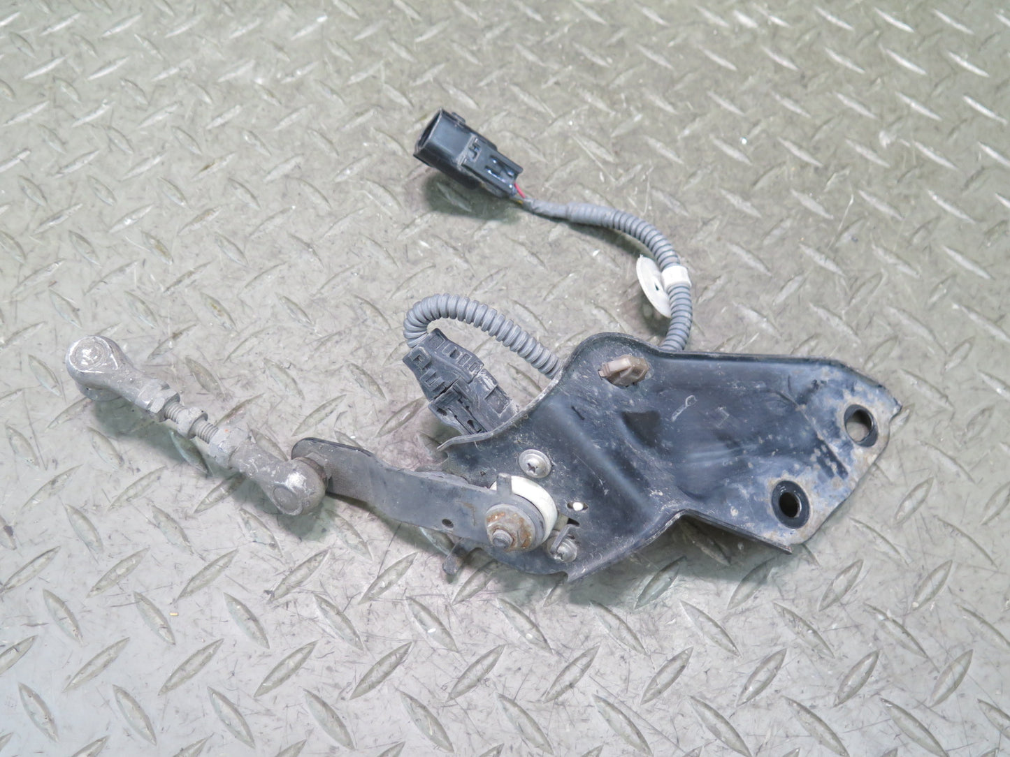 2010-2023 Lexus URJ150L GX460 Rear Left Side Suspension Ride Height Level Sensor