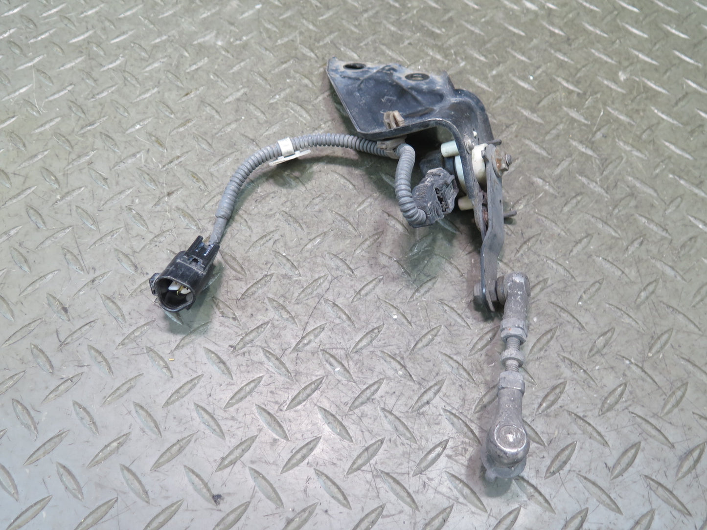 2010-2023 Lexus URJ150L GX460 Rear Left Side Suspension Ride Height Level Sensor