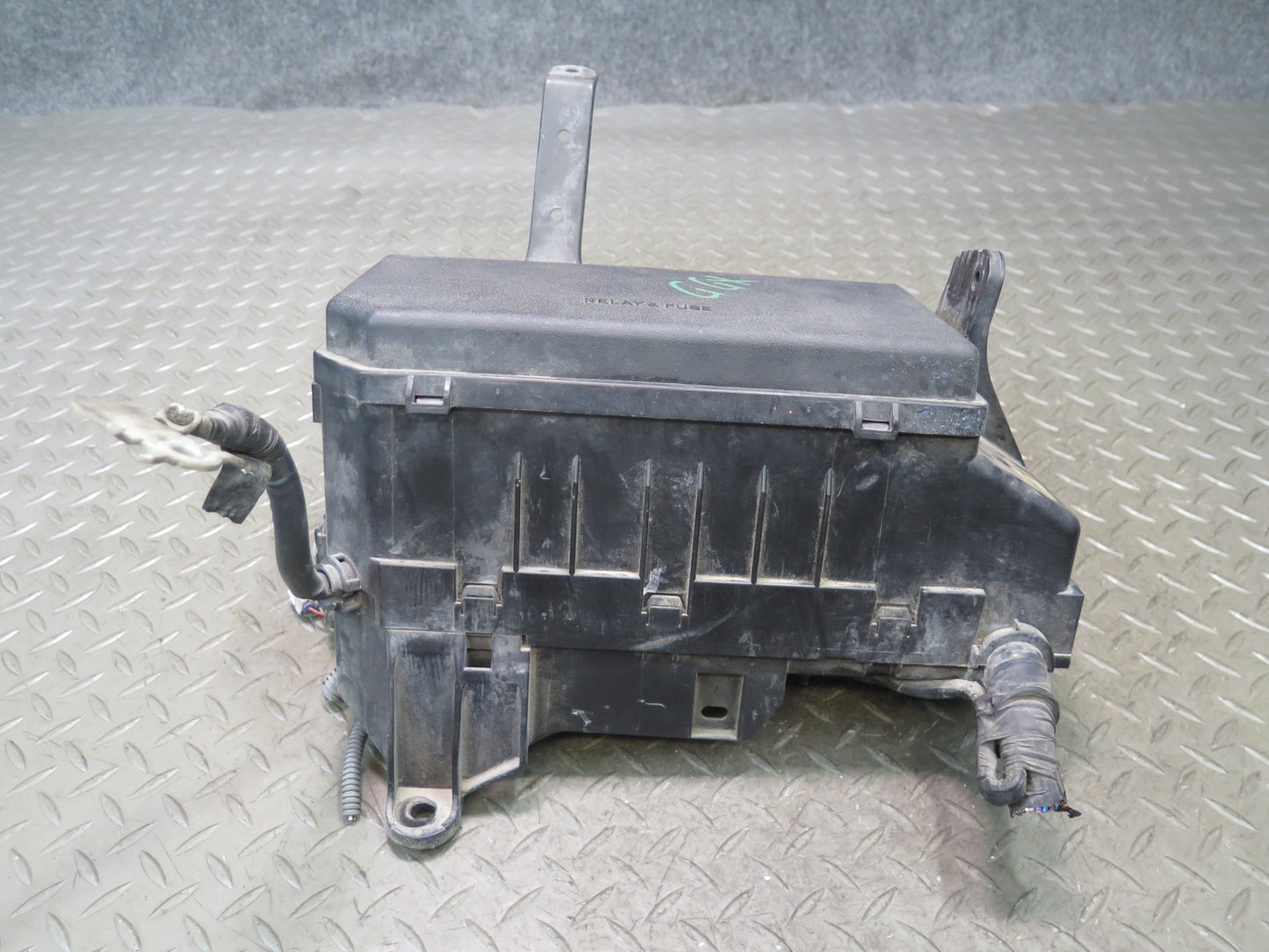 2010-2013 Lexus URJ150L GX460 Power Distribution Fuse Relay Box