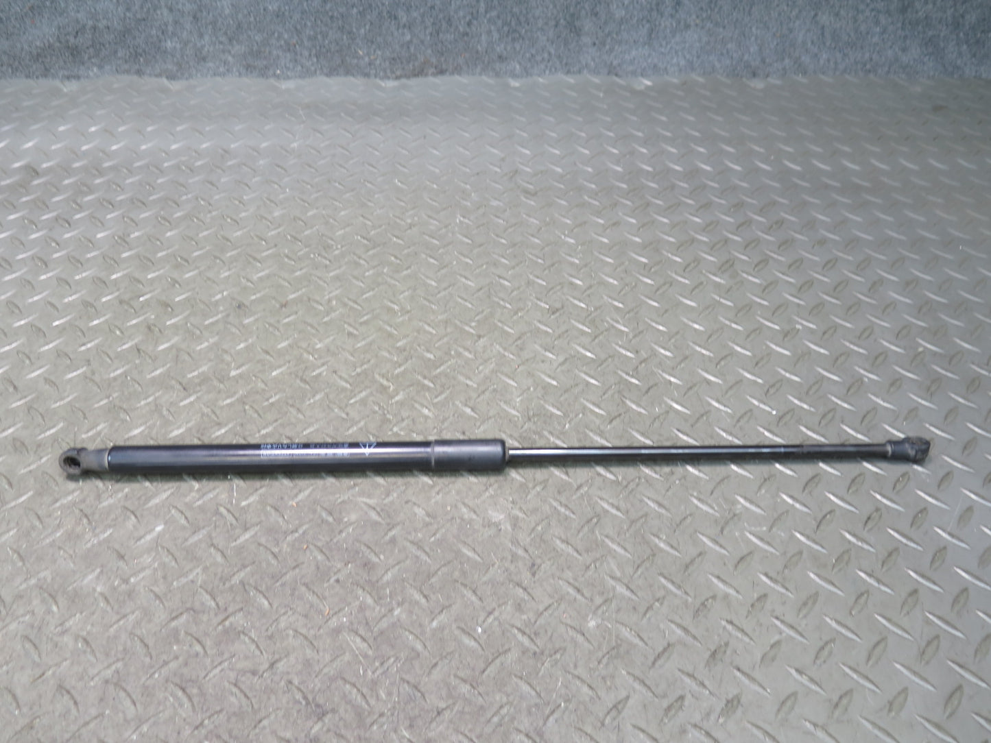 2010-2013 Lexus URJ150L GX460 Front Left Right Hood Shock Lift Support Strut Set