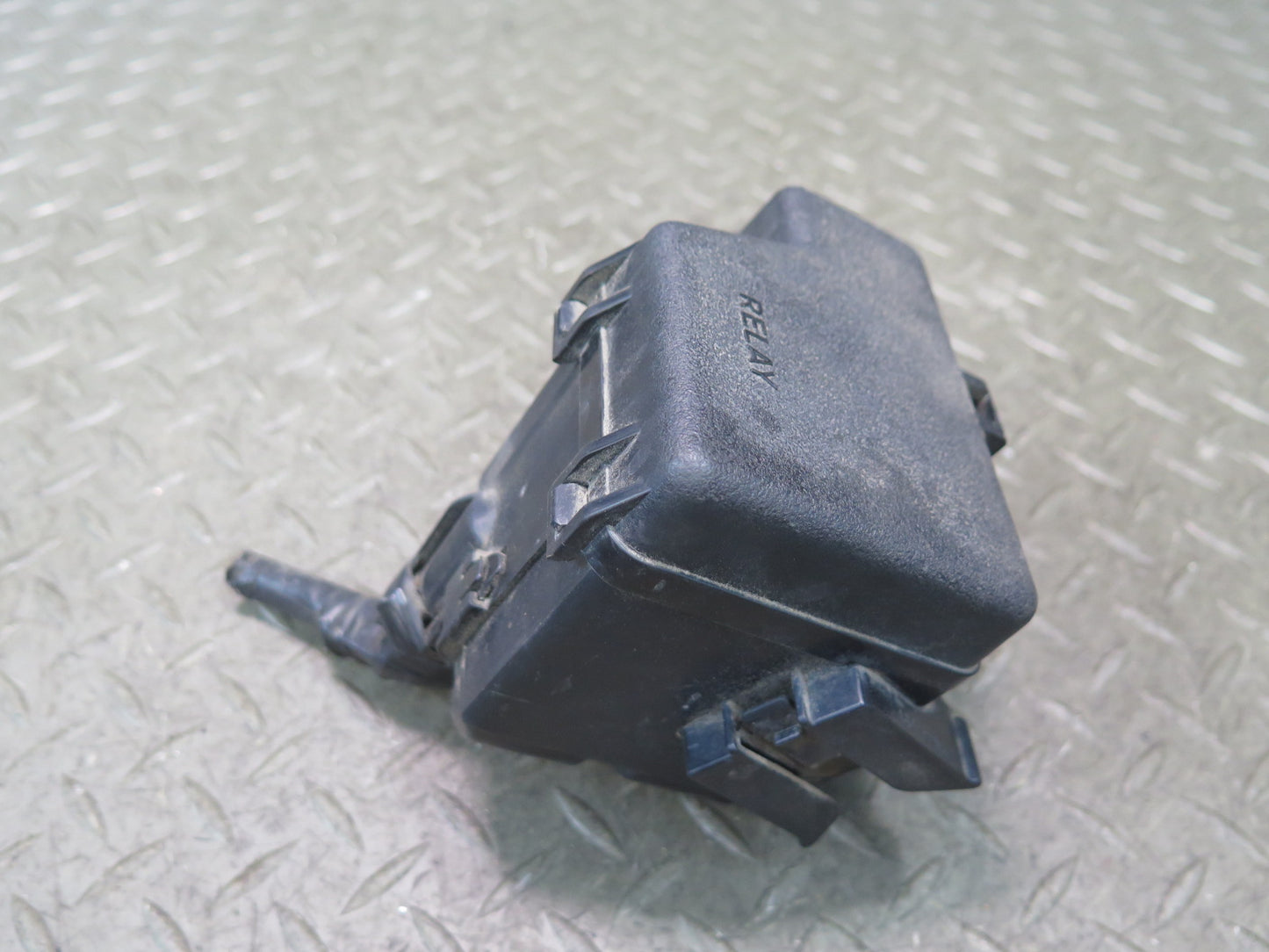 2010-2013 Lexus URJ150L GX460 Power Distribution Fuse Relay Box