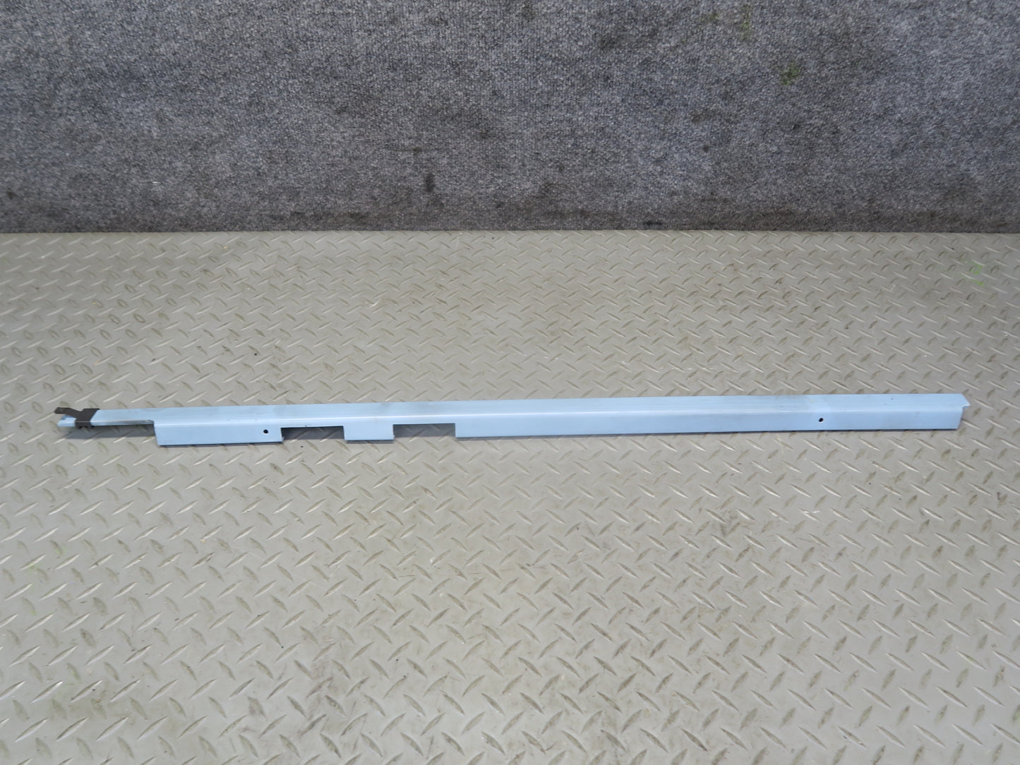 84-86 TOYOTA CRESSIDA MX73 FRONT LEFT ROOF SHOULDER BELT GUIDE RAIL ASSY OEM