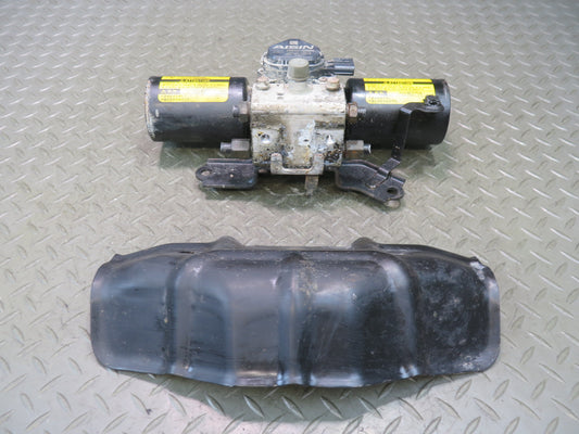 2010-2013 Lexus URJ150L GX460 Suspension Stabilizer Bar Actuator Pump w Bracket