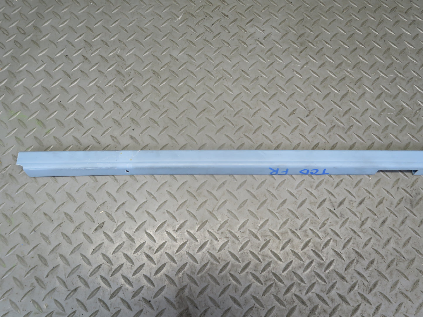 84-86 TOYOTA CRESSIDA MX73 FRONT RIGHT ROOF SHOULDER BELT GUIDE RAIL ASSY OEM