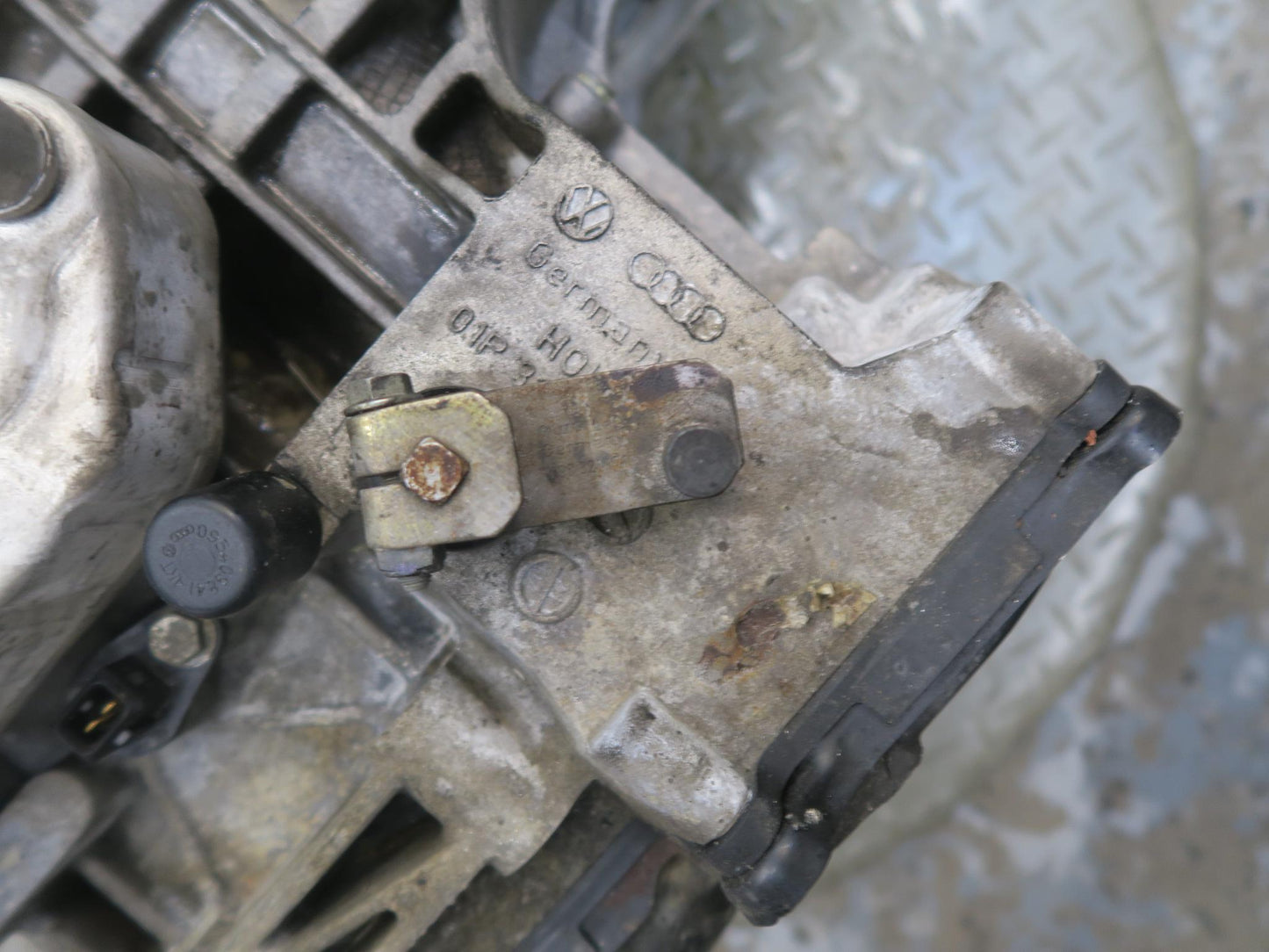 01-03 VW Eurovan T4 2.8L EQJ A/T Automatic Transmission 136K Miles OEM