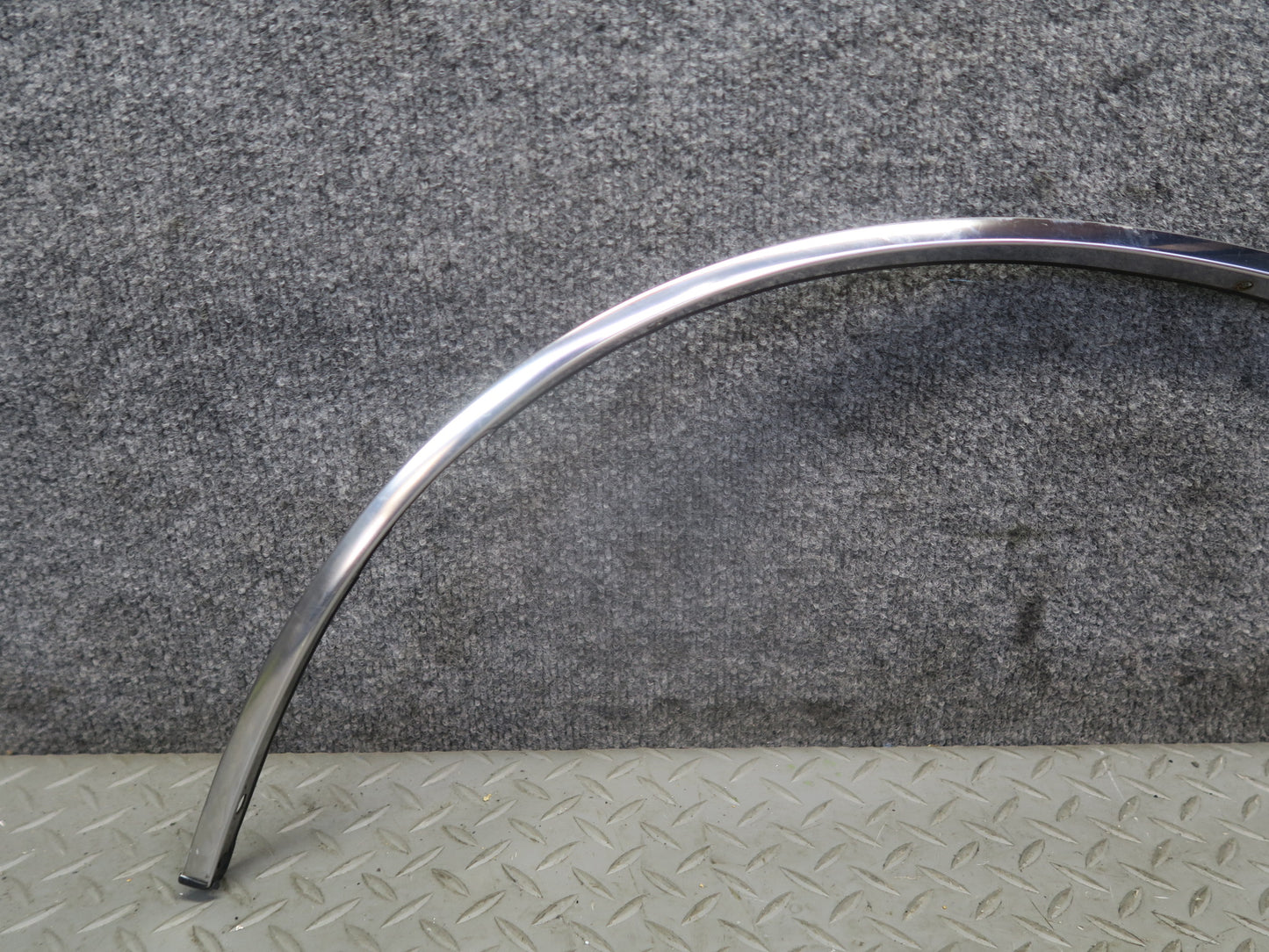 84-86 Toyota Cressida MX73 Sedan Rear Left Fender Wheel Arch Chrome Molding OEM