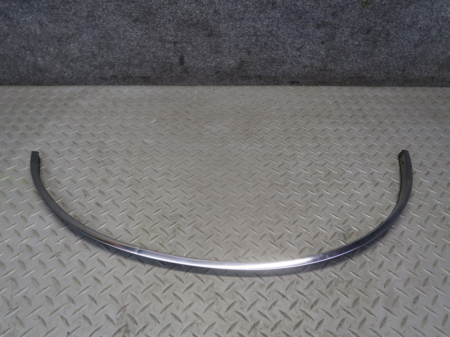 84-86 Toyota Cressida MX73 Sedan Rear Left Fender Wheel Arch Chrome Molding OEM