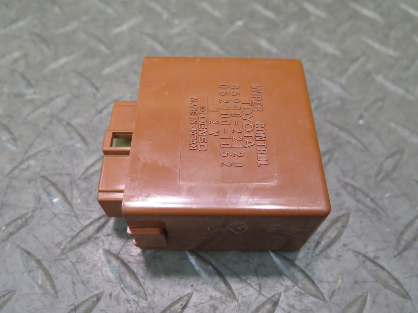 84-86 Toyota Cressida MX73 Windshield Wiper Relay Control Module 85940-22120 OEM