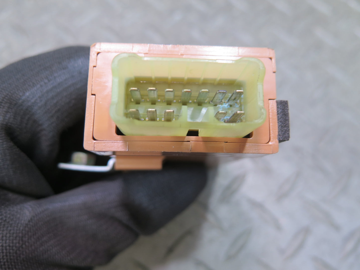 85-88 Toyota Cressida MX73 Light Lamp Failure Control Module 89373-22200 OEM