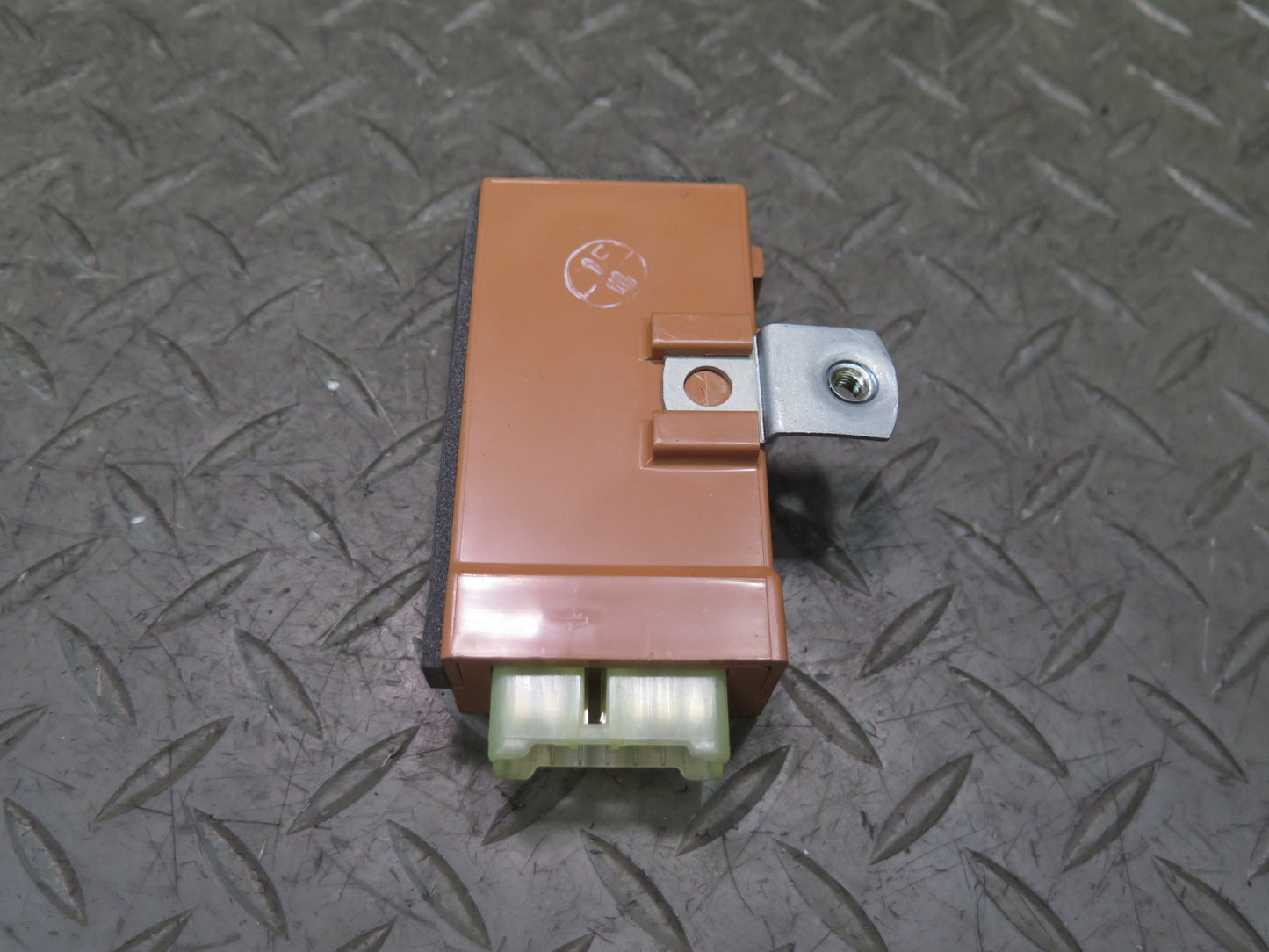 85-88 Toyota Cressida MX73 Light Lamp Failure Control Module 89373-22200 OEM