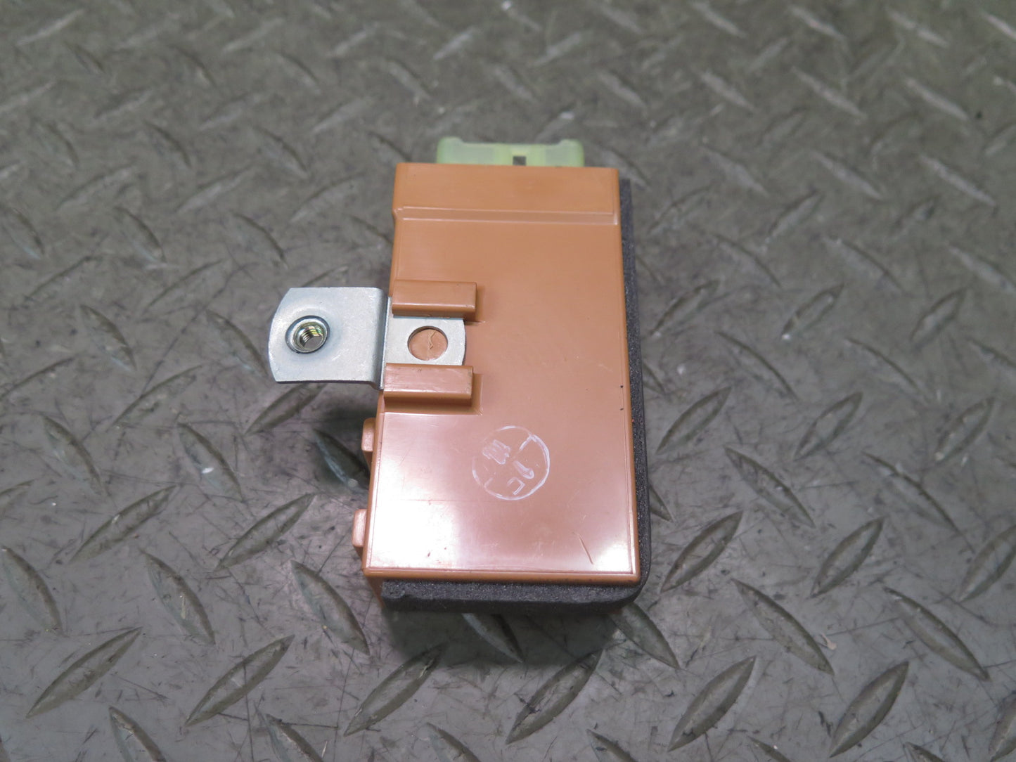 85-88 Toyota Cressida MX73 Light Lamp Failure Control Module 89373-22200 OEM