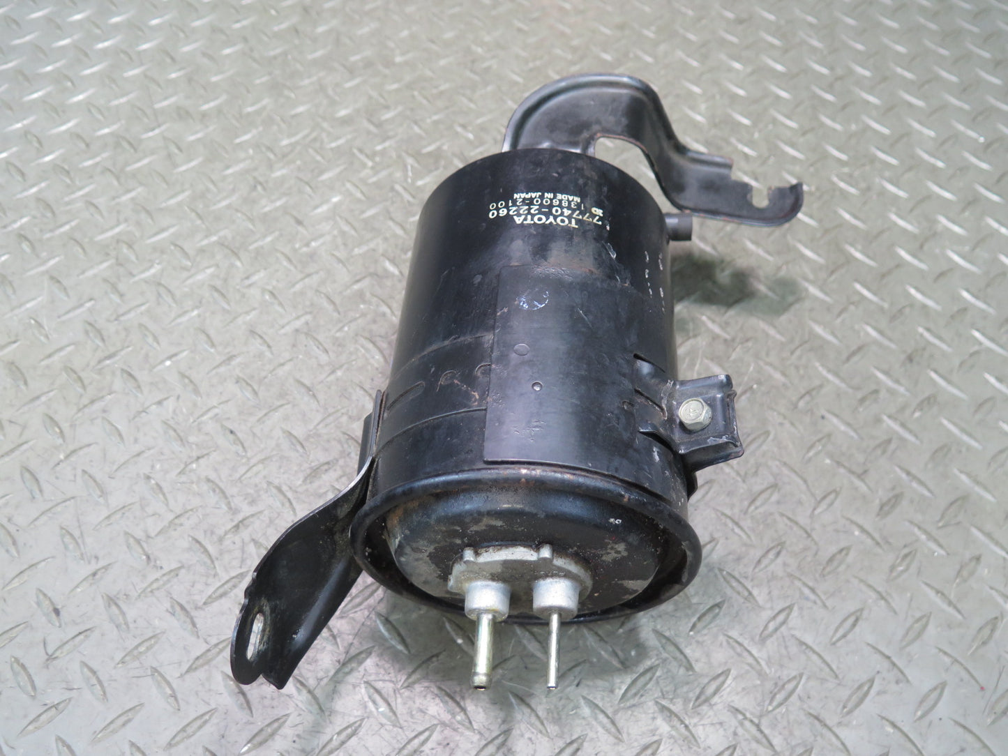 84-88 Toyota Cressida MX73 Fuel Evap Vapor Charcoal Canister 45K 77740-22260 OEM