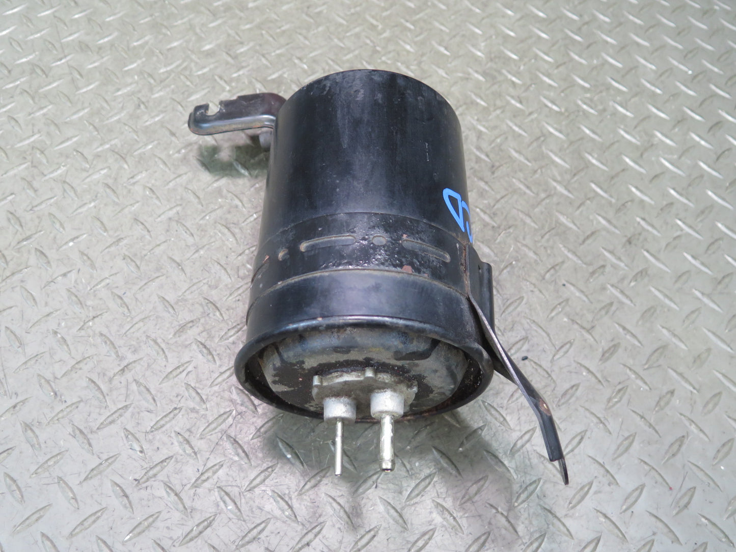 84-88 Toyota Cressida MX73 Fuel Evap Vapor Charcoal Canister 45K 77740-22260 OEM