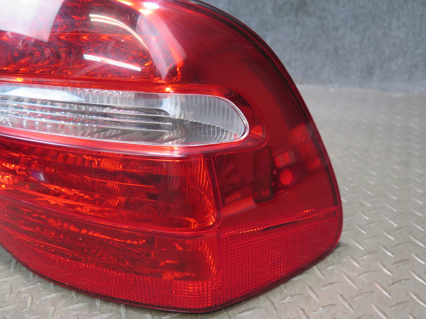 2008-2010 Porsche Cayenne 957 Rear Left & Right Tail Light Lamp Set of 2