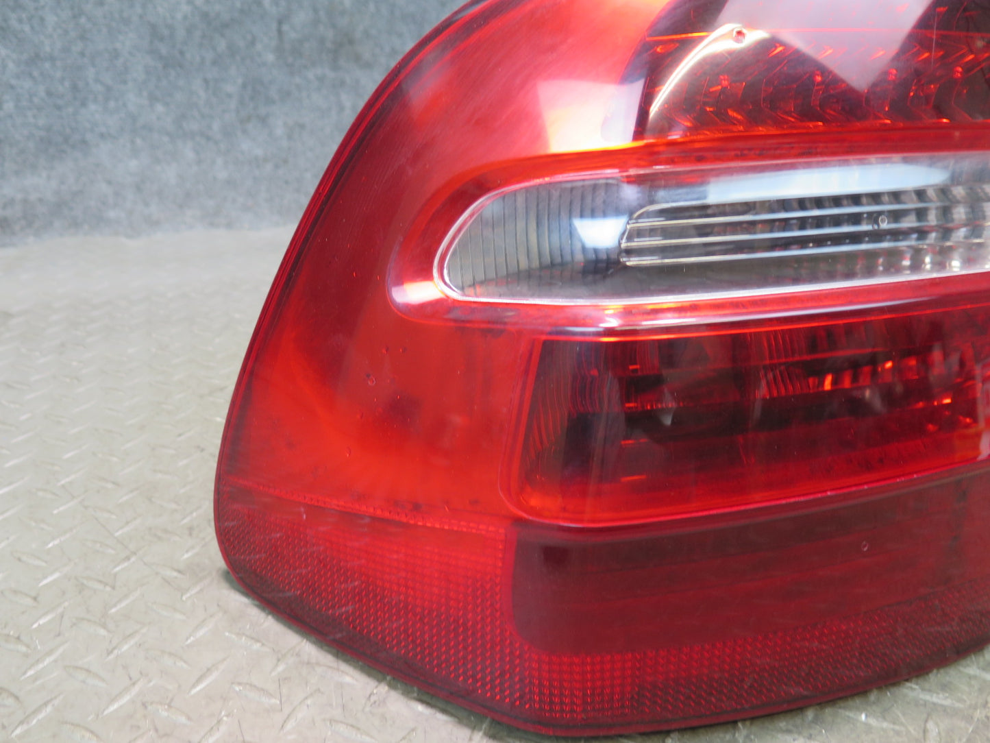 2008-2010 Porsche Cayenne 957 Rear Left & Right Tail Light Lamp Set of 2