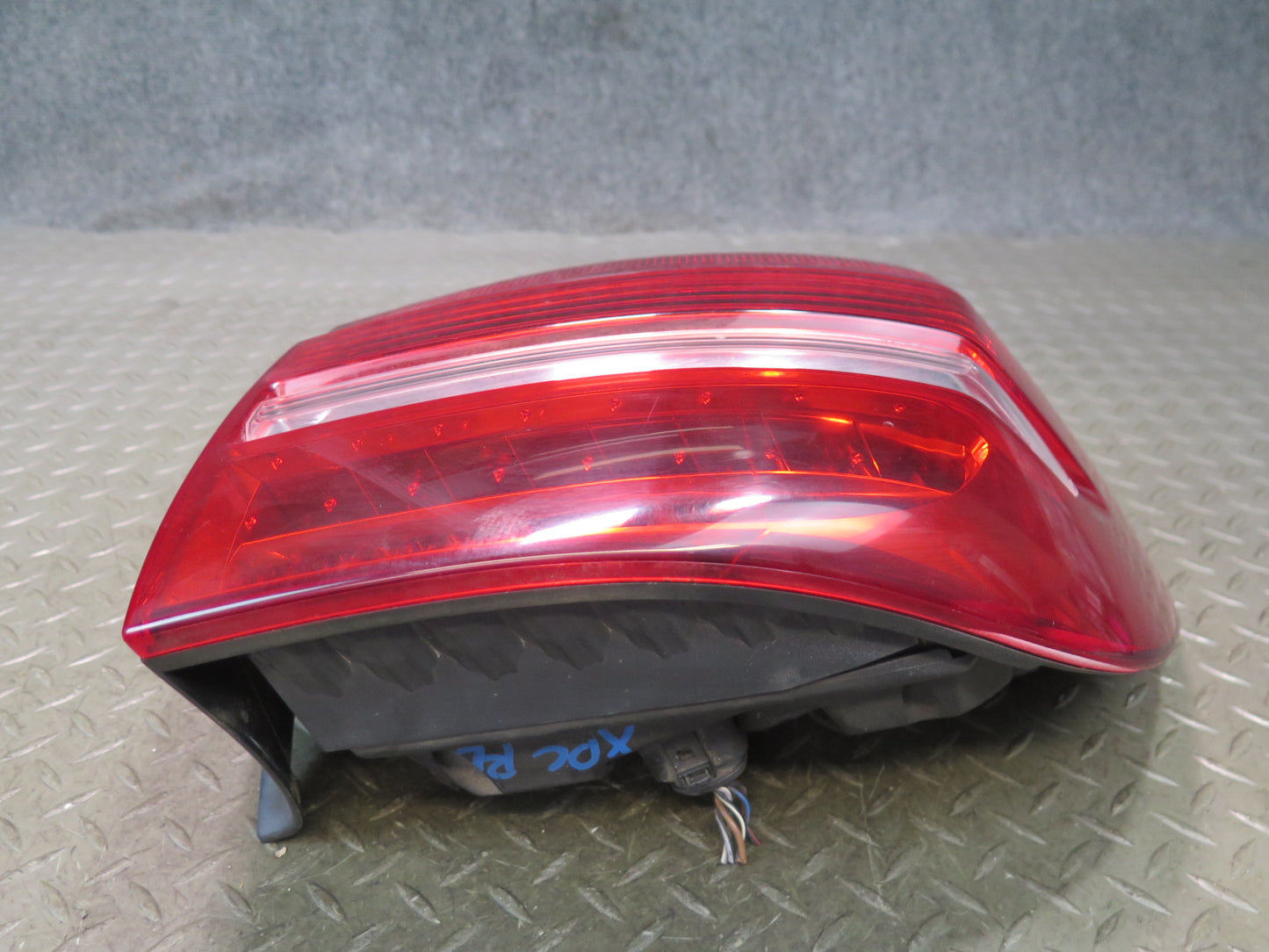 2008-2010 Porsche Cayenne 957 Rear Left & Right Tail Light Lamp Set of 2