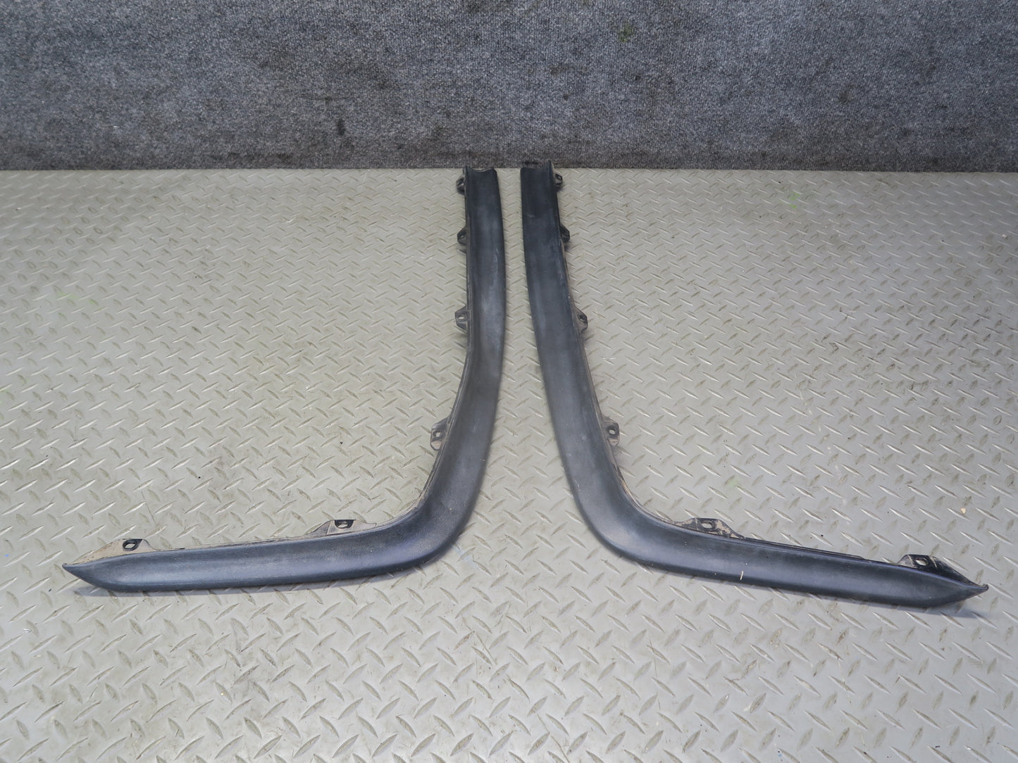 84-86 Toyota Cressida MX73 Set of 2 Front Bumper Left & Right Spoiler LIP OEM