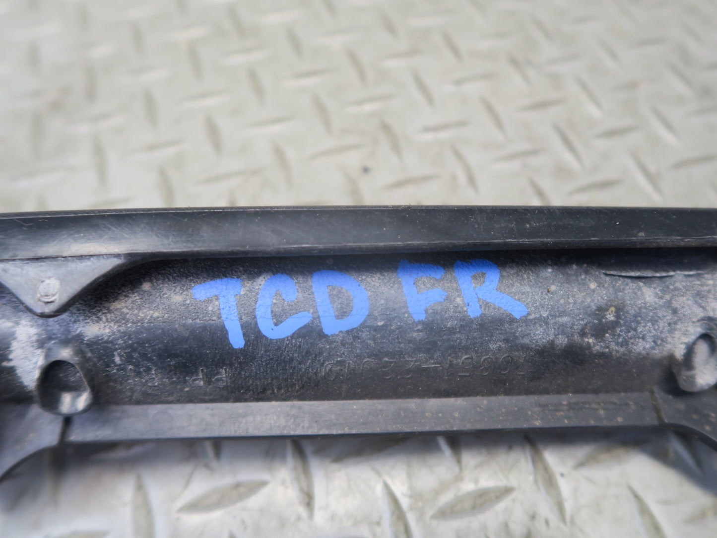 84-86 Toyota Cressida MX73 Set of 2 Front Bumper Left & Right Spoiler LIP OEM