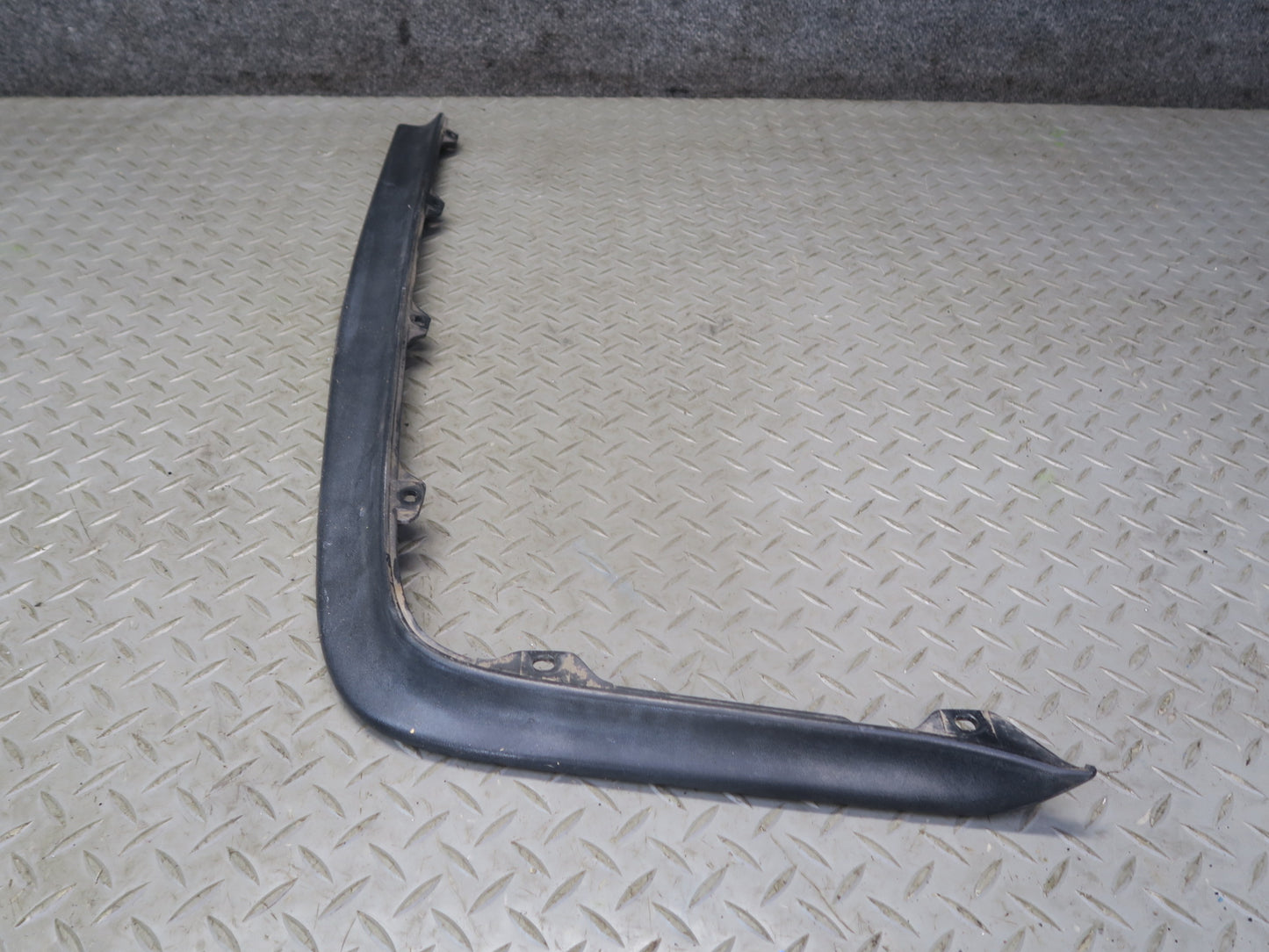 84-86 Toyota Cressida MX73 Set of 2 Front Bumper Left & Right Spoiler LIP OEM