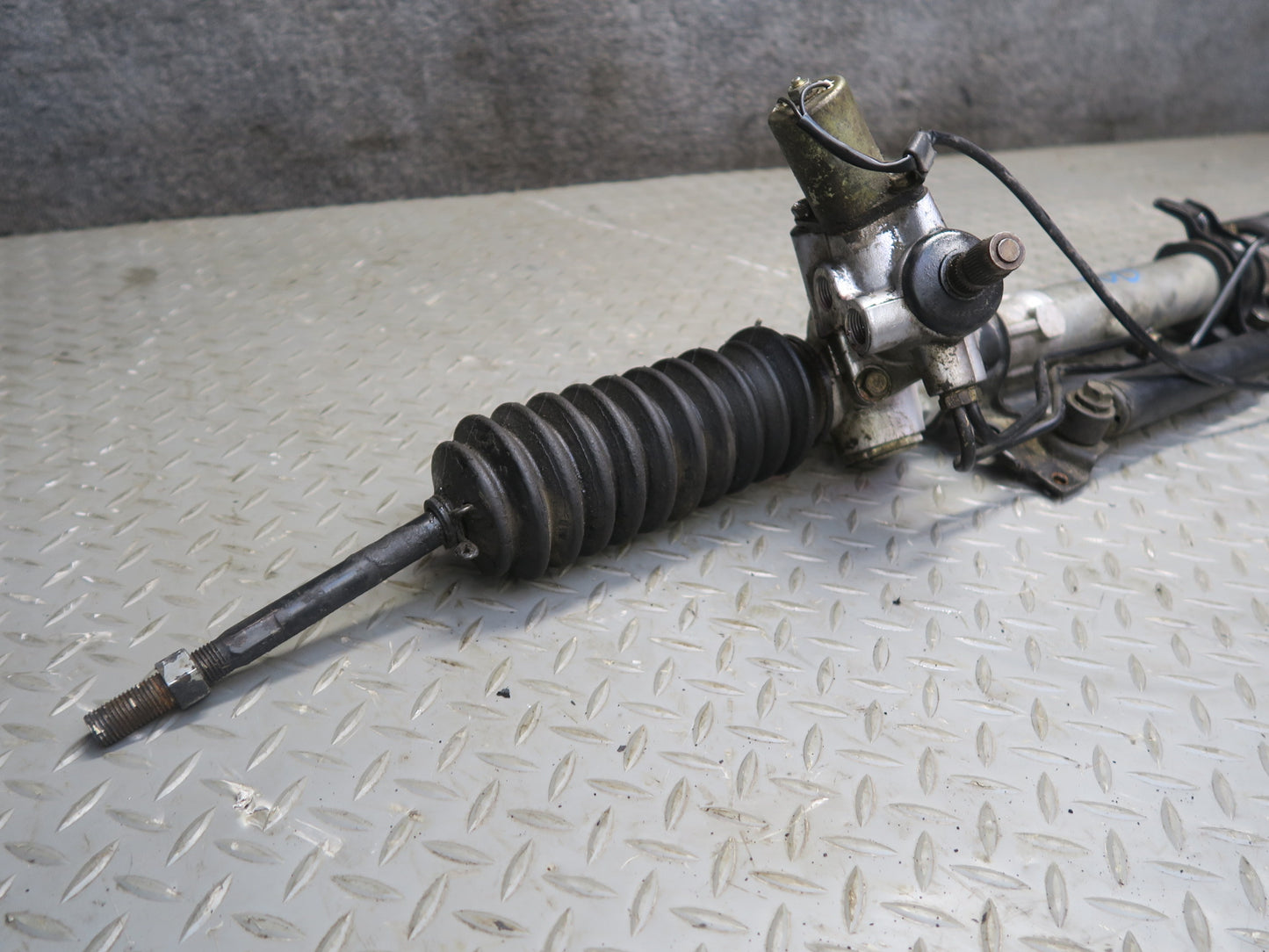 84-87 Toyota Cressida MX73 Power Steering Rack & Pinion w Damper 45K Miles OEM