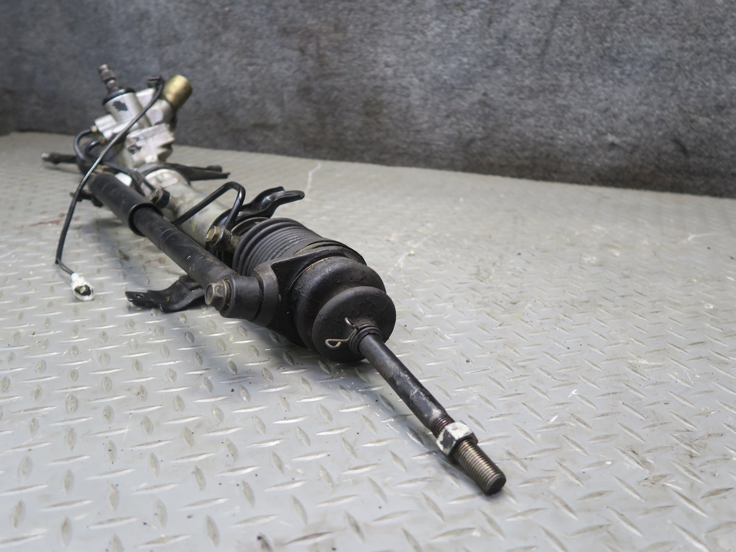 84-87 Toyota Cressida MX73 Power Steering Rack & Pinion w Damper 45K Miles OEM