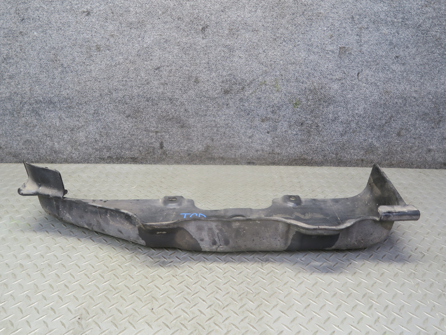 84-88 Toyota Cressida MX73 Fuel Gas Tank Bracket Mount Strap w Guard Set OEM