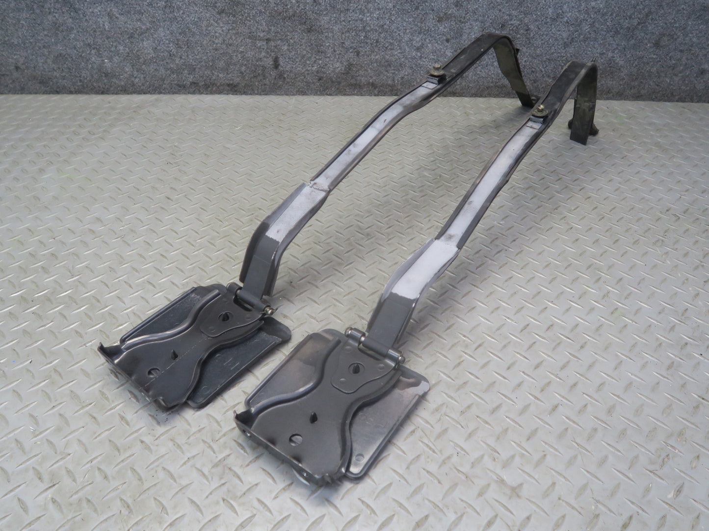 84-88 Toyota Cressida MX73 Fuel Gas Tank Bracket Mount Strap w Guard Set OEM