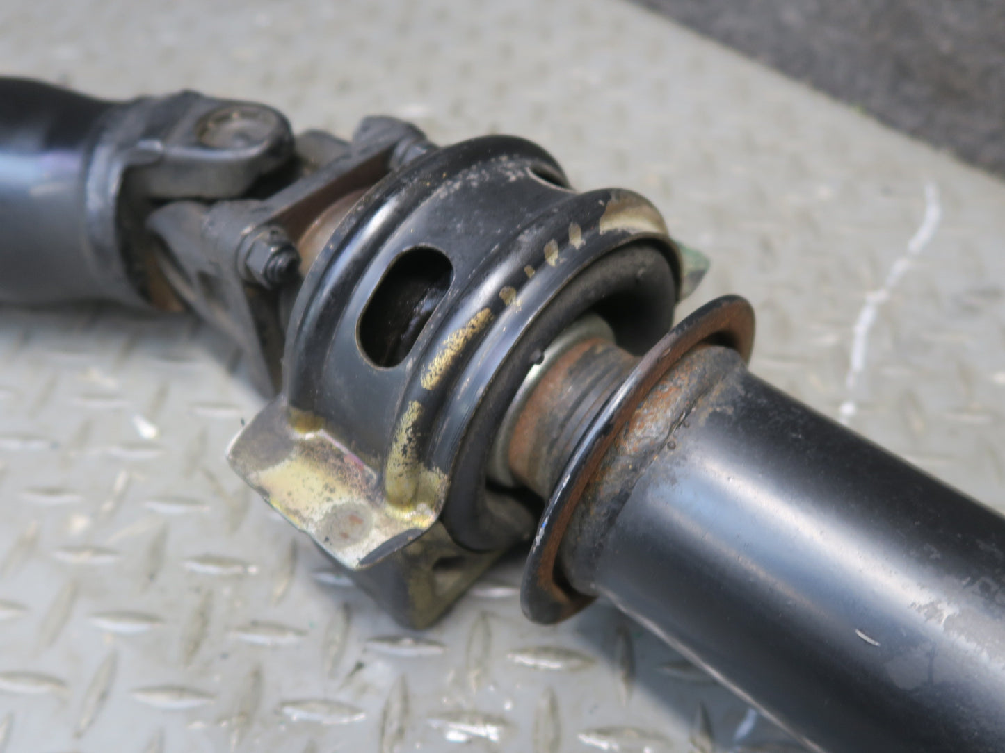 84-88 Toyota Cressida MX73 Sedan A/T Rear Drive Shaft Driveshaft 45K Miles OEM
