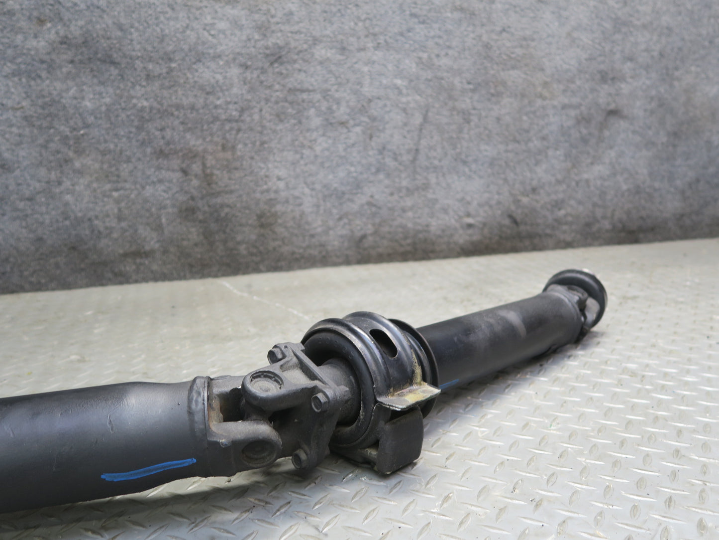 84-88 Toyota Cressida MX73 Sedan A/T Rear Drive Shaft Driveshaft 45K Miles OEM