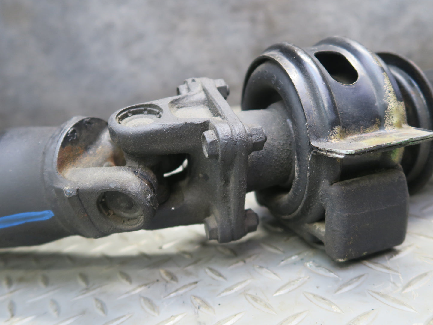84-88 Toyota Cressida MX73 Sedan A/T Rear Drive Shaft Driveshaft 45K Miles OEM
