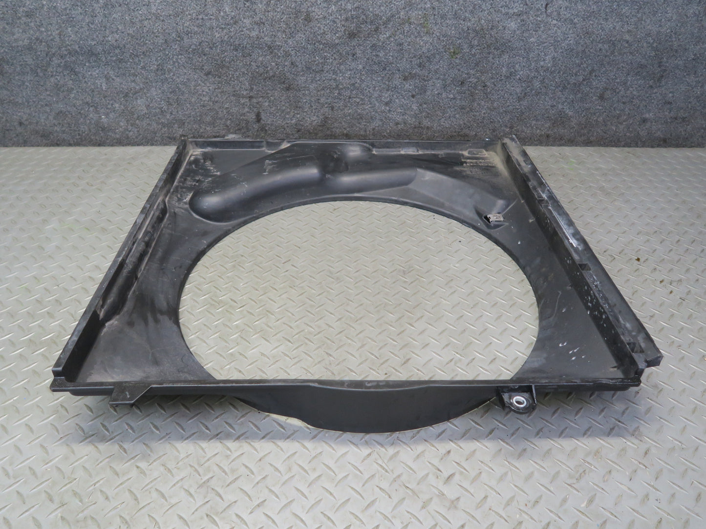 2010-2023 Lexus URJ150L GX460 Engine Cooling Fan Motor Shroud 16711-38170