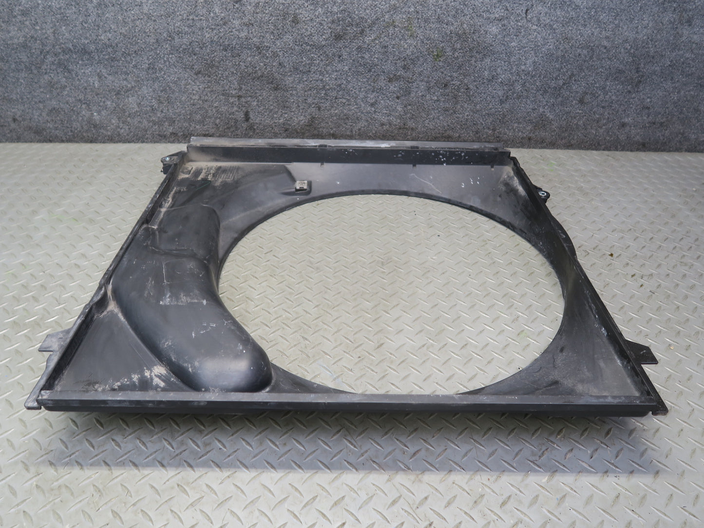 2010-2023 Lexus URJ150L GX460 Engine Cooling Fan Motor Shroud 16711-38170