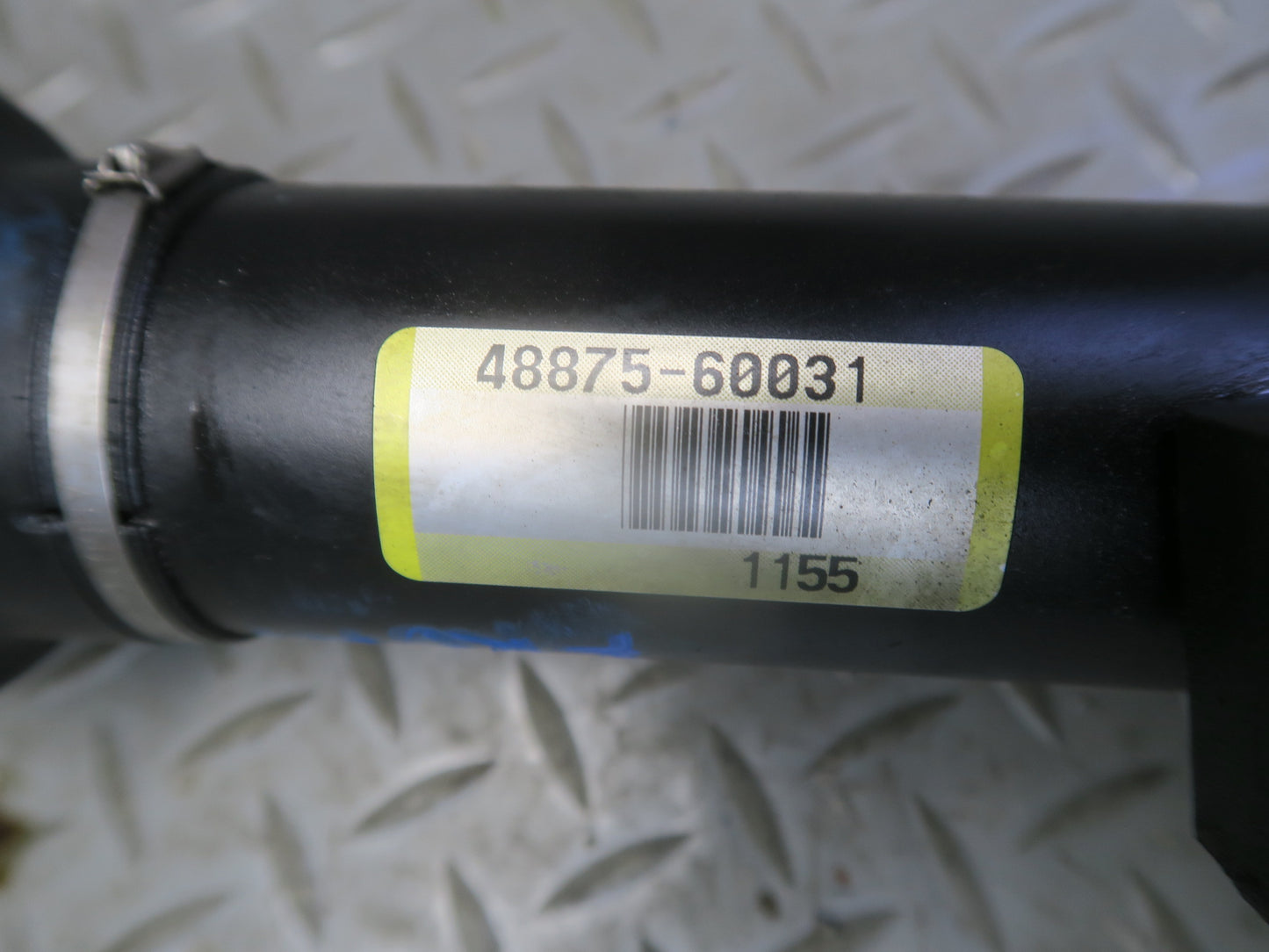 2010-2013 Lexus URJ150L GX460 AWD Front Stabilizer Hydraulic Cylinder