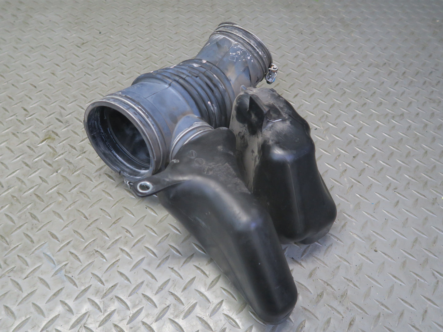 2010-2023 Lexus URJ150L GX460 Air Intake Cleaner Resonator 17896-38010