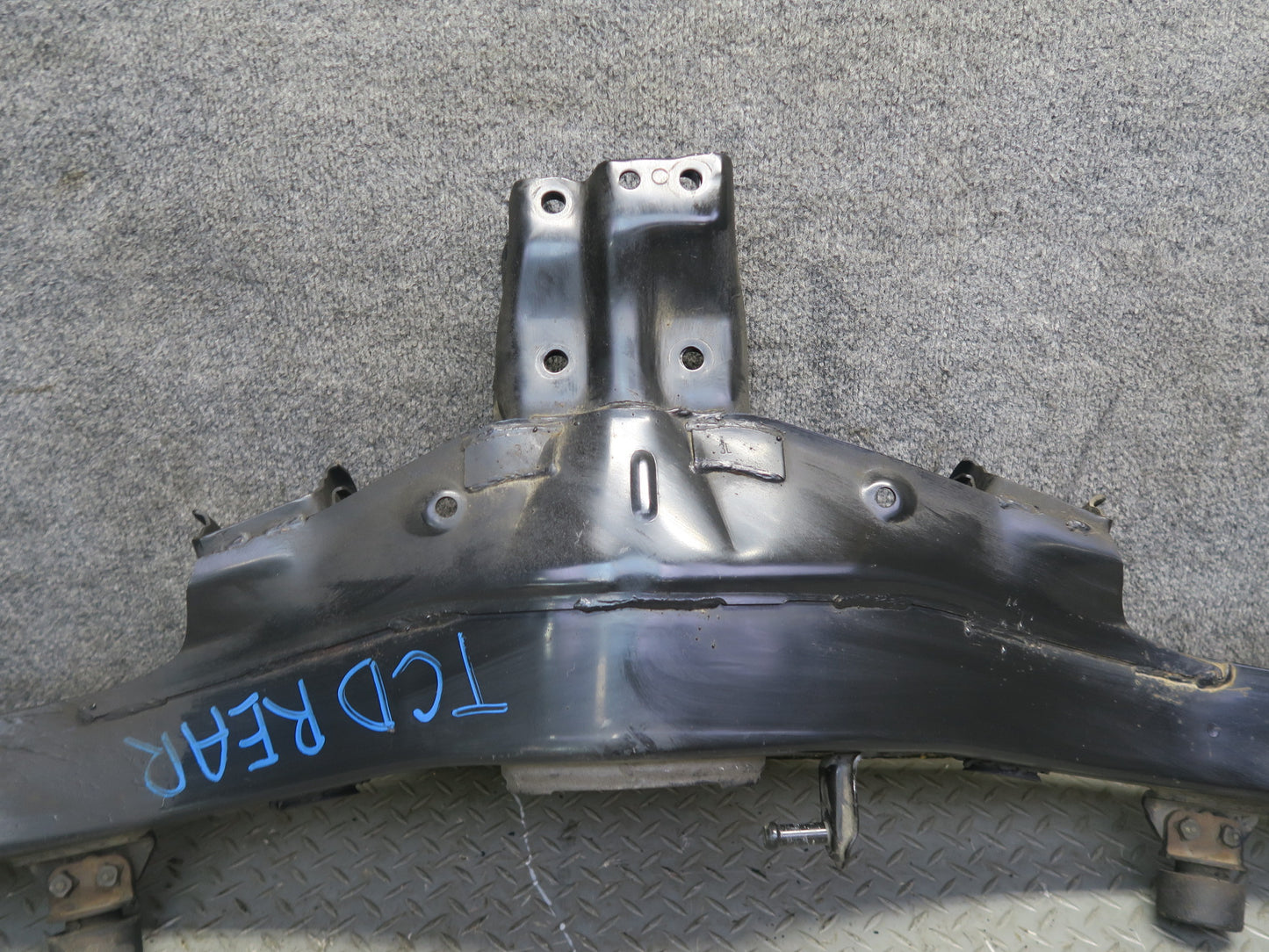 84-88 Toyota Cressida MX73 Sedan Rear Suspension Subframe Crossmember OEM