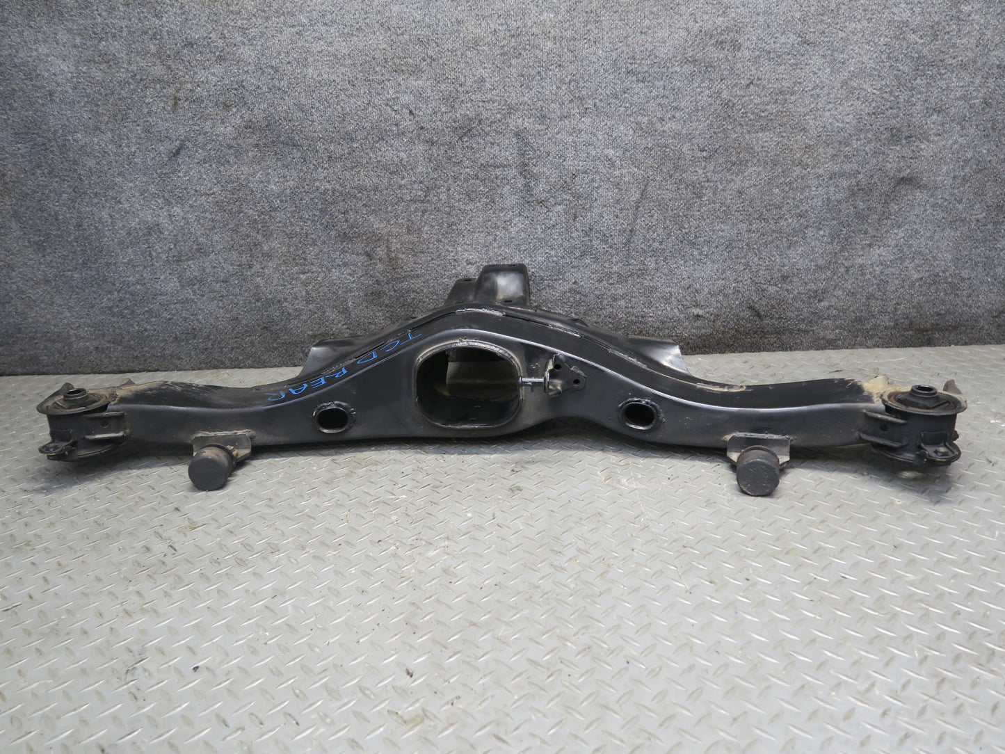 84-88 Toyota Cressida MX73 Sedan Rear Suspension Subframe Crossmember OEM