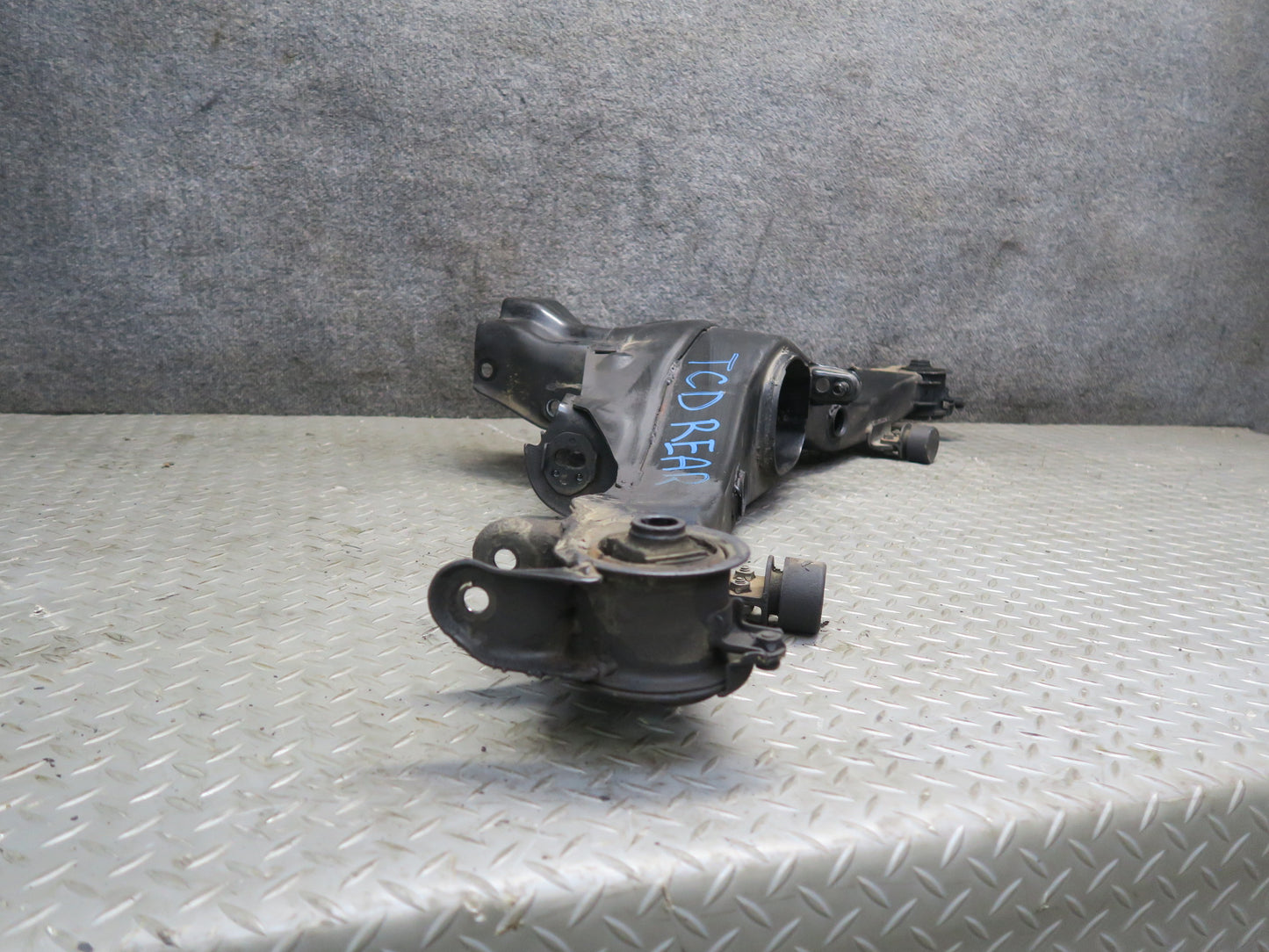 84-88 Toyota Cressida MX73 Sedan Rear Suspension Subframe Crossmember OEM
