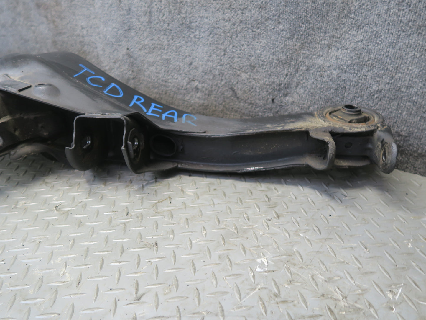 84-88 Toyota Cressida MX73 Sedan Rear Suspension Subframe Crossmember OEM