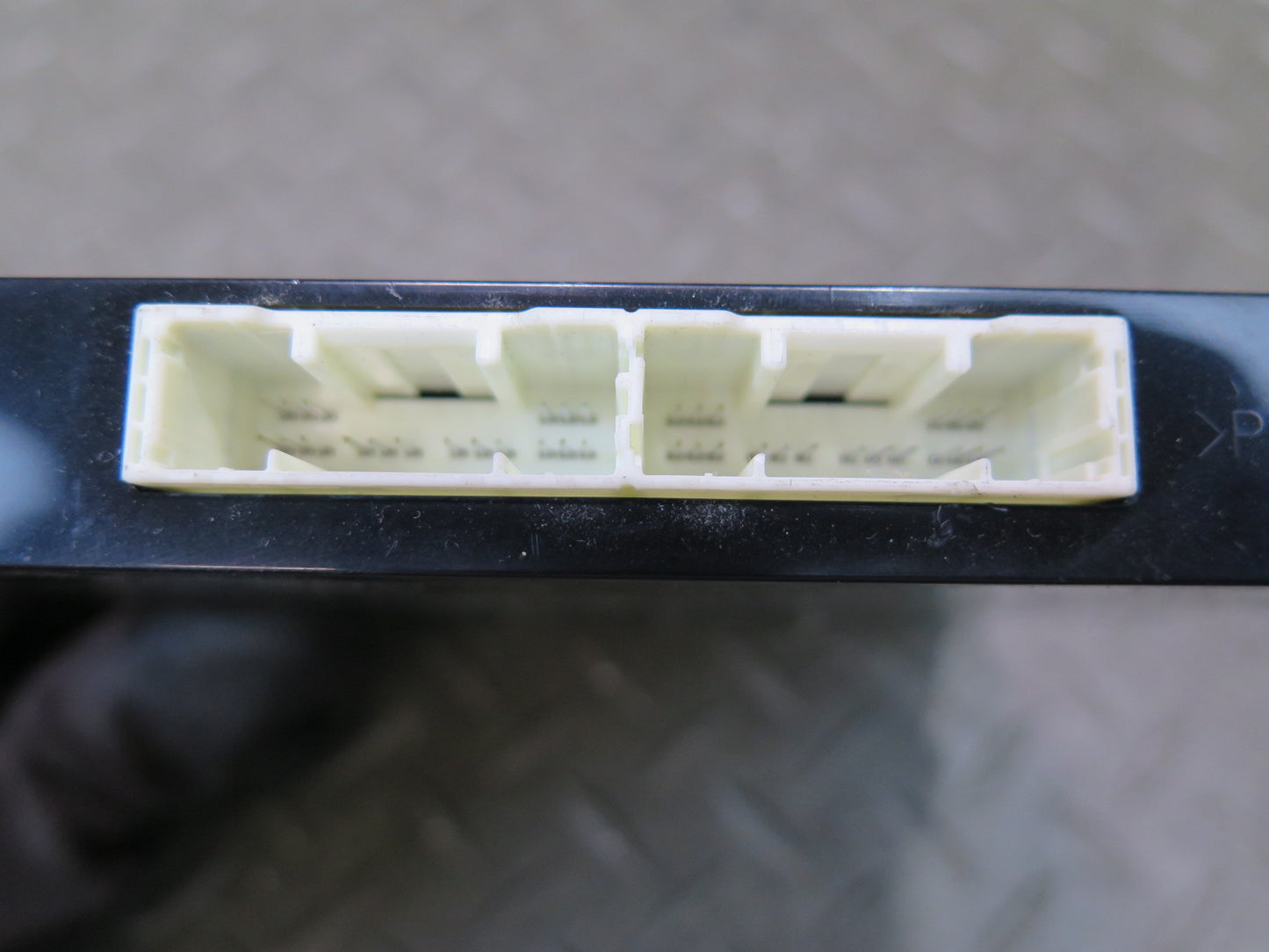 2010-2013 Lexus URJ150L GX460 Power Management Computer Control Module