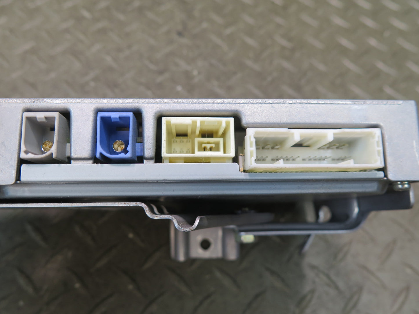 2010-2013 Lexus URJ150L GX460 Transceiver Telematics Computer Control Module